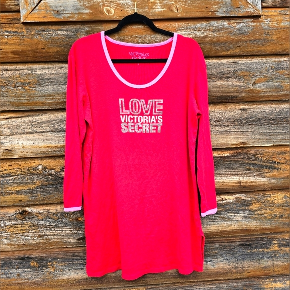 Vintage RARE Victoria's Secret Longsleeve Red Nightgown Dress Top Silver Graphic - Picture 3 of 8